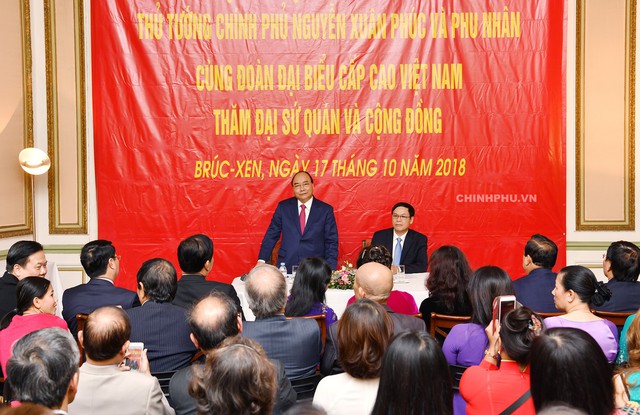 Thủ tướng Nguyễn Xuân Phúc đề nghị bà con Việt kiều Bỉ gìn giữ truyền thống văn hóa dân tộc - Ảnh 1.