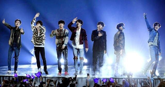 Đông đảo fan Kpop kiến nghị lên Tổng thống Hàn Quốc đòi giải tán BTS - Ảnh 1.