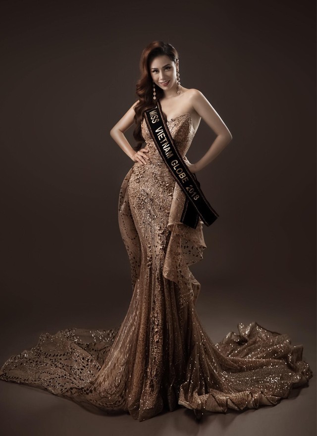 Á hậu Yến Nhi lên đường dự thi Miss Globe 2018 - Ảnh 1.