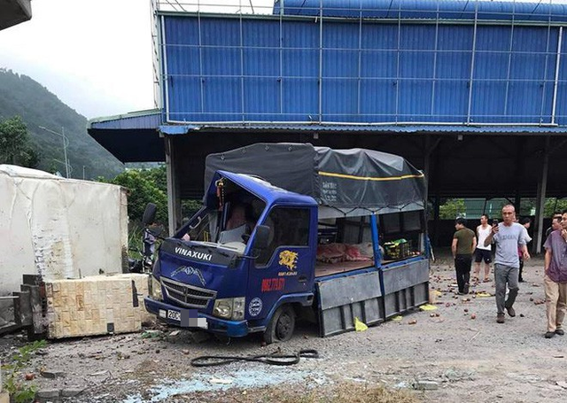 4 người thương vong sau tai nạn giao thông liên hoàn ở Quảng Ninh - Ảnh 2.