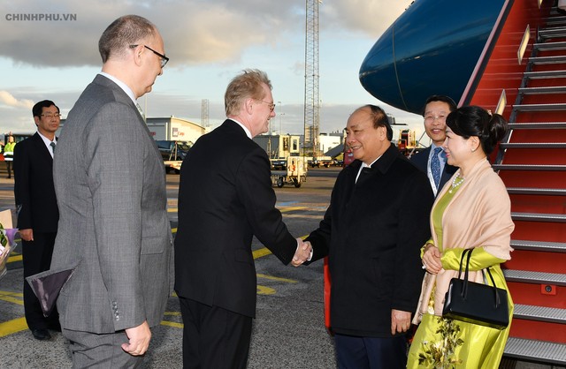 Thủ tướng đã đến Copenhagen, dự P4G và thăm chính thức Đan Mạch - Ảnh 2.