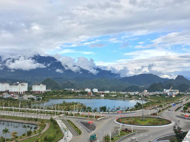 Thành phố Lai Châu nỗ lực vì một đô thị xanh- hiện đại để phát triển du lịch - Ảnh 1.