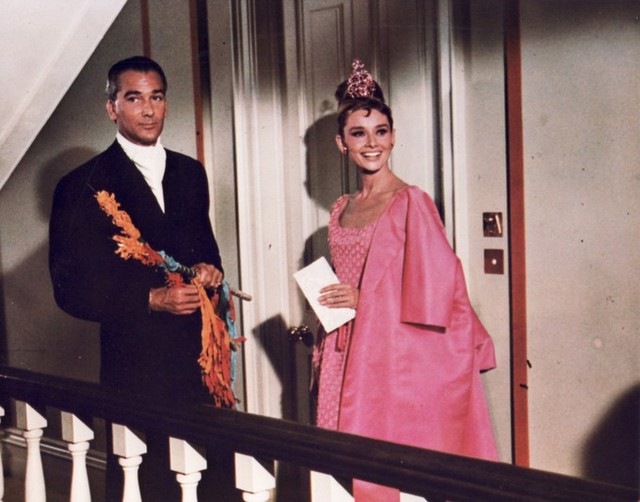 Những chiếc đầm hồng trên màn ảnh Hollywood nổi tiếng nhất mọi thời đại - Ảnh 2.