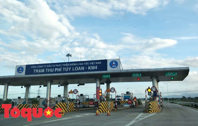 Cao tốc Đà Nẵng – Quảng Ngãi thu phí trở lại từ 0 giờ ngày 27/10 - Ảnh 1.