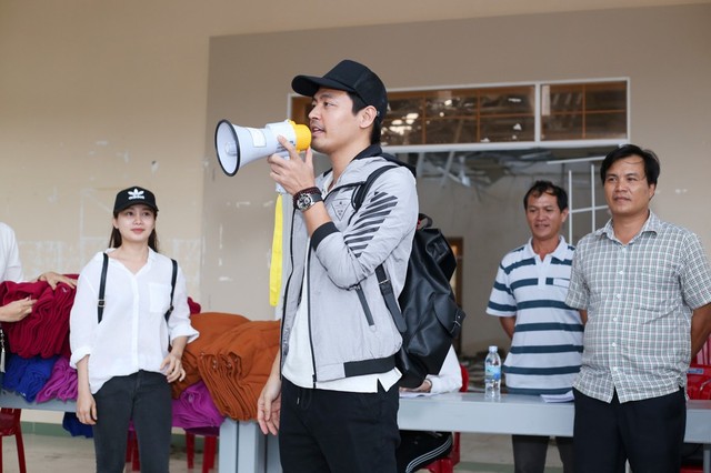 MC Phan Anh, Hoa hậu Hải Dương tặng nhà cho người dân Nha Trang - Ảnh 5.