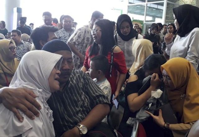 Máy bay Indonesia gặp nạn: Hi vọng mong manh và cơ hội phép màu - Ảnh 4.