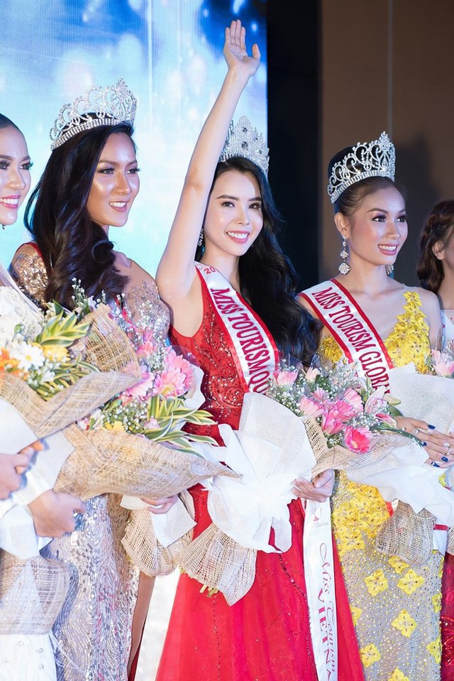 Chân dài Việt sở hữu vòng ba 100 đăng quang Hoa hậu Du lịch Thế giới 2018 - Ảnh 1.