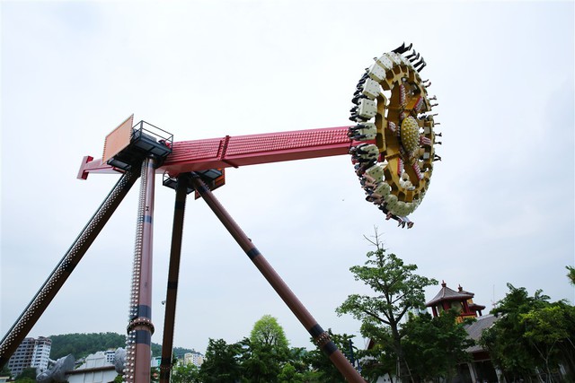 Vui chơi đã đời tại công viên chủ đề lớn nhất Đông Nam Á Dragon Park chỉ với 50.000 đồng - Ảnh 3.