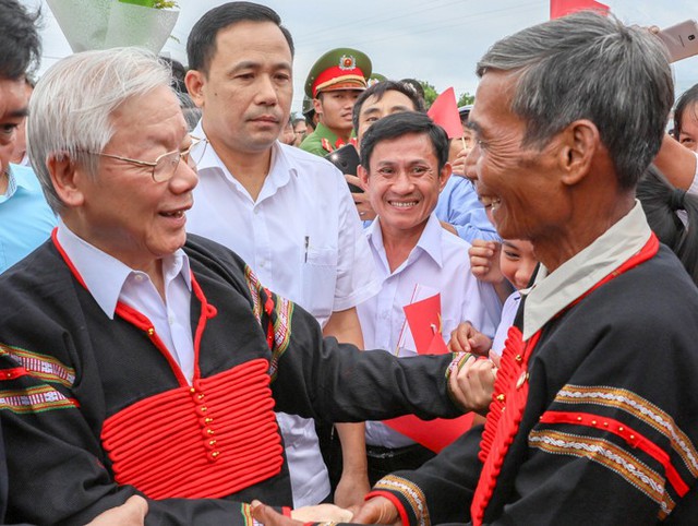 Tổng Bí thư, Chủ tịch nước dự Ngày hội Đại đoàn kết cùng đồng bào Dur Kmăl - Ảnh 2.