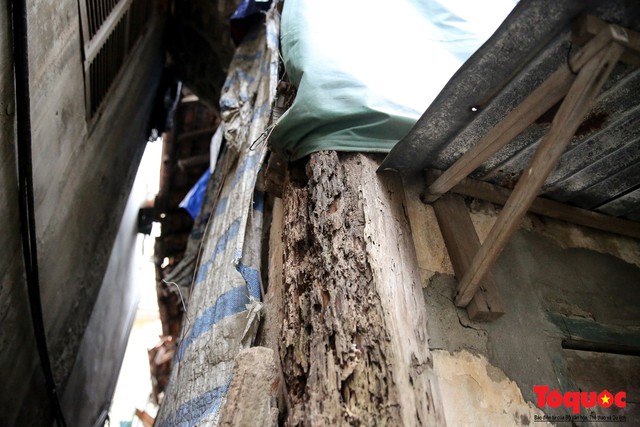 Cận cảnh khu nhà khách Tỉnh ủy Lai Châu (cũ) bỏ hoang gần 20 năm tại Hà Nội đang có nguy cơ đổ sập - Ảnh 7.