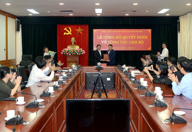 Công bố quyết định bổ nhiệm nhân sự Học viện Chính trị quốc gia Hồ Chí Minh - Ảnh 1.