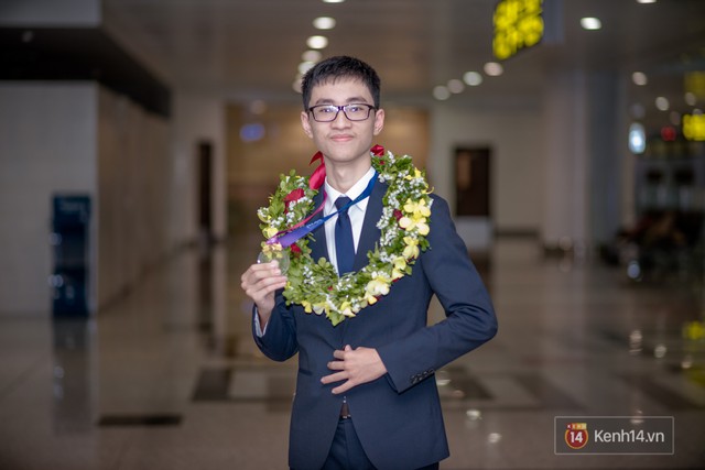 Việt Nam đại thắng Olympic Thiên văn học: BTC nghẹn lời trước lời giải xuất sắc hơn cả đáp án của thí sinh Hà Nội - Ảnh 1.