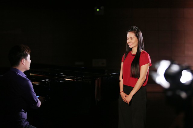 Qua mặt ca sĩ, MC Danh Tùng đi dạy hát cho sao mai Lương Nguyệt Anh - Ảnh 8.