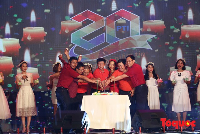 Đêm gala  Lửa Thanh Xuân kỷ niệm 20 năm thành lập Tổng công ty cổ phần Bảo hiểm Bưu điện (PTI) - Ảnh 7.