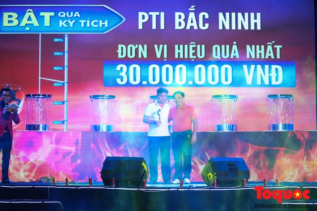 Đêm gala  Lửa Thanh Xuân kỷ niệm 20 năm thành lập Tổng công ty cổ phần Bảo hiểm Bưu điện (PTI) - Ảnh 4.