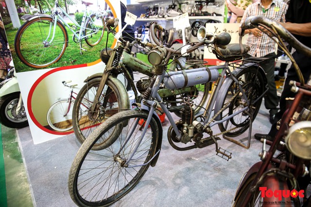 Chiêm ngưỡng chiếc xe đạp cổ 107 năm tuổi có giá 11.000 USD xuất hiện trong VietNam sport show 2018 tại Hà Nội - Ảnh 3.