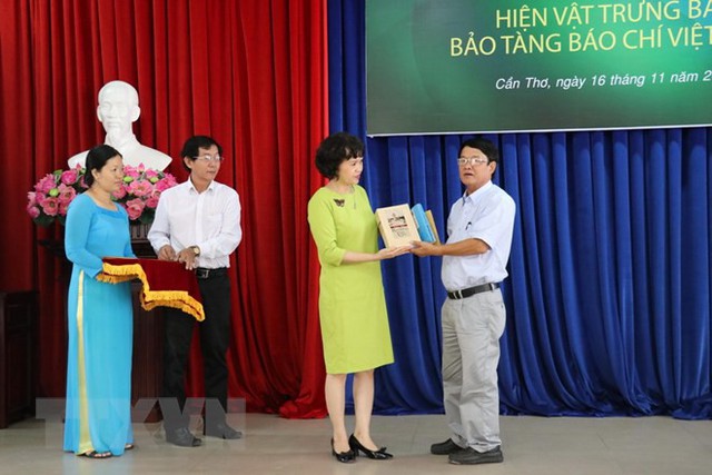 Bảo tàng Báo chí Việt Nam tiếp nhận gần 1.000 hiện vật, tư liệu - Ảnh 1.