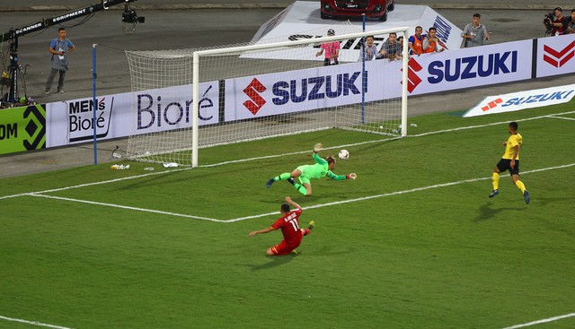 Việt Nam vs Malaysia: Thầy trò HLV Park Hang-seo giành chiến thắng trước đối thủ đáng gờm nhất bảng - Ảnh 3.