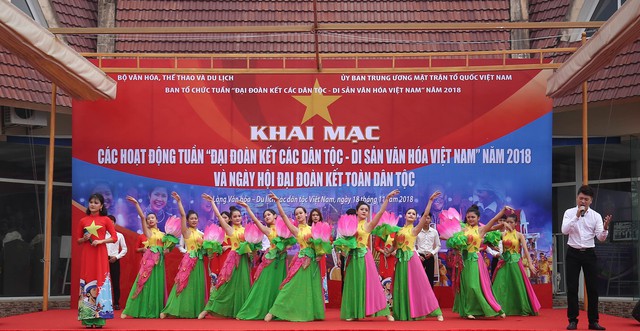 Chùm ảnh: Khai mạc Tuần Đại đoàn kết các dân tộc - Di sản văn hóa Việt Nam - Ảnh 1.