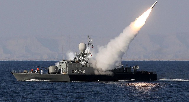 Quyền lực trên biển: Sức mạnh Hải quân Iran vượt bão - Ảnh 1.