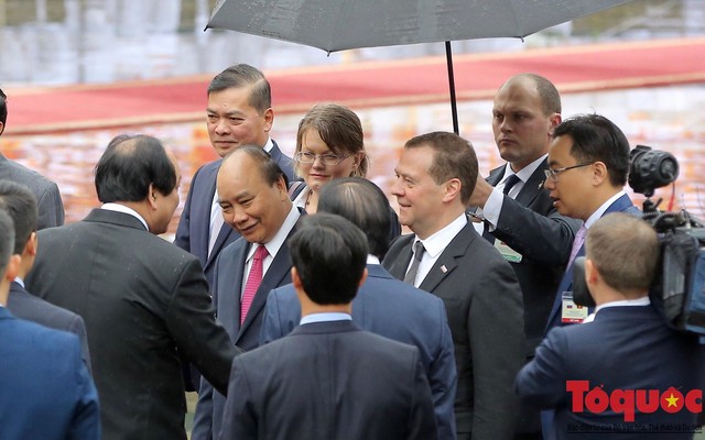 Thủ tướng Nguyễn Xuân Phúc chủ trì lễ đón trọng thể Thủ tướng Liên bang Nga D.A. Medvedev - Ảnh 5.