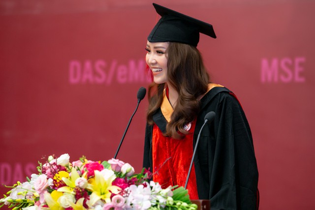 Sau 2 năm đèn sách, cuối cùng Á hậu Thụy Vân đã hái quả ngọt – tấm bằng MBA - Ảnh 8.