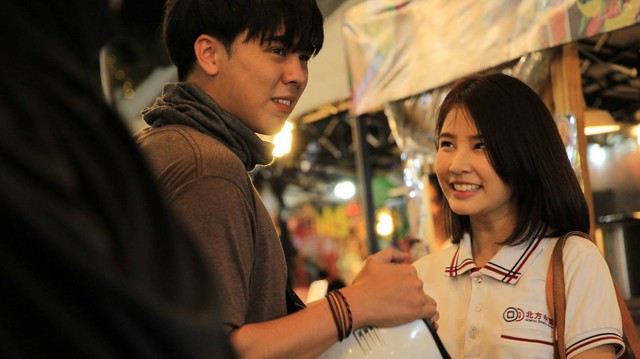 Nam thần xe ôm – bộ phim hài lãng mạn tạo cơn bão phòng vé Thái Lan chính thức đổ bộ vào Việt Nam - Ảnh 4.