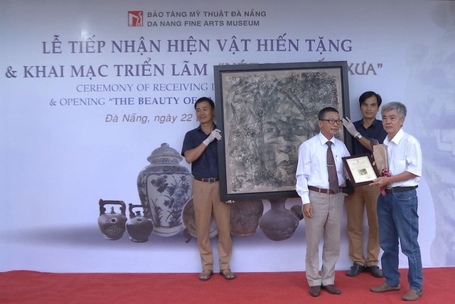 Bảo tàng Mỹ thuật Đà Nẵng tiếp nhận gần 100 hiện vật - Ảnh 1.
