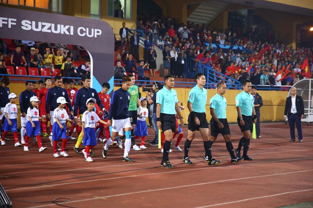 Trực tiếp Việt Nam vs Campuchia: Đội tuyển Việt Nam  giành ngôi đầu bảng A, bước vào bán kết AFF Cup 2018 - Ảnh 17.
