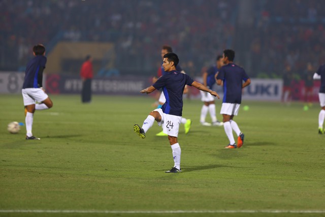 Trực tiếp Việt Nam vs Campuchia: Đội tuyển Việt Nam  giành ngôi đầu bảng A, bước vào bán kết AFF Cup 2018 - Ảnh 23.
