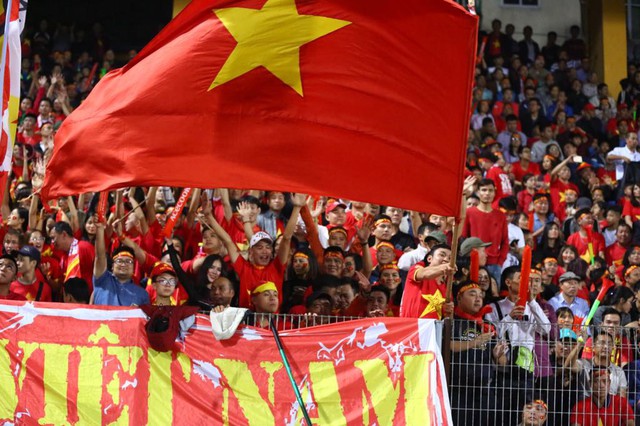 Trực tiếp Việt Nam vs Campuchia: Đội tuyển Việt Nam  giành ngôi đầu bảng A, bước vào bán kết AFF Cup 2018 - Ảnh 5.