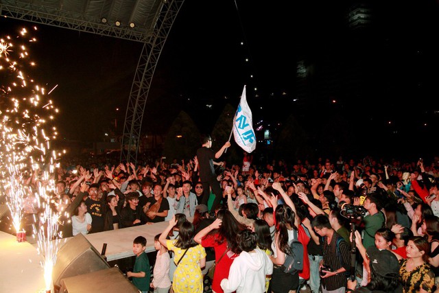 Tặng 5.000 vé mời cho công nhân đến xem “Lễ hội âm nhạc Đà Nẵng” - Ảnh 2.