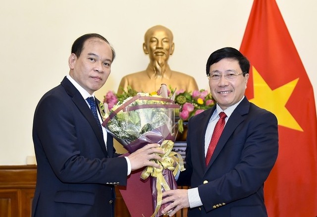 Phó Thủ tướng Phạm Bình Minh trao quyết định bổ nhiệm nhân sự - Ảnh 1.