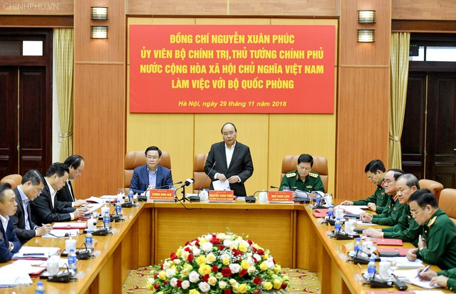 Thủ  tướng Nguyễn Xuân Phúc: “Lực lượng quân đội phải đề cao cảnh giác trước âm mưu chống phá của thế lực thù địch” - Ảnh 2.