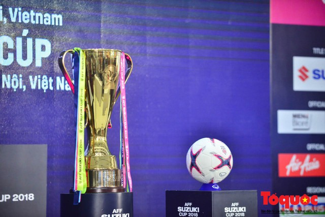 Cúp vàng AFF tới Việt Nam trước thềm AFF Suzuki Cup 2018 - Ảnh 12.