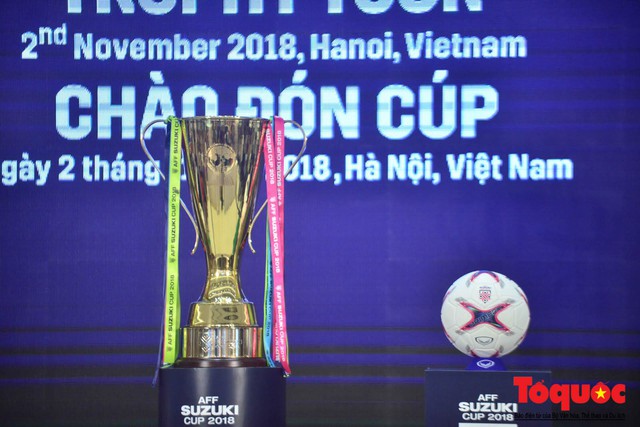 Cúp vàng AFF tới Việt Nam trước thềm AFF Suzuki Cup 2018 - Ảnh 2.