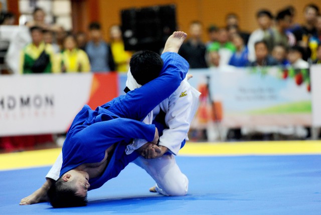 Môn Judo bước vào ngày thi đấu đầu tiên đầy kịch tính - Ảnh 2.