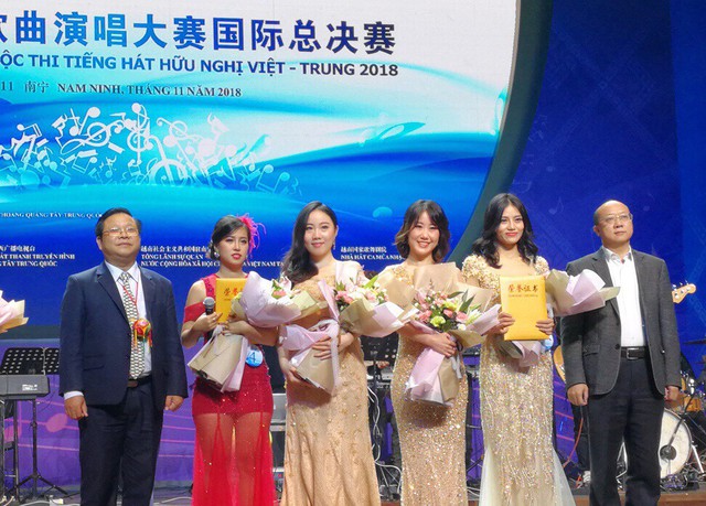 Chung kết cuộc thi tiếng hát hữu nghị Việt - Trung 2018 - Ảnh 1.