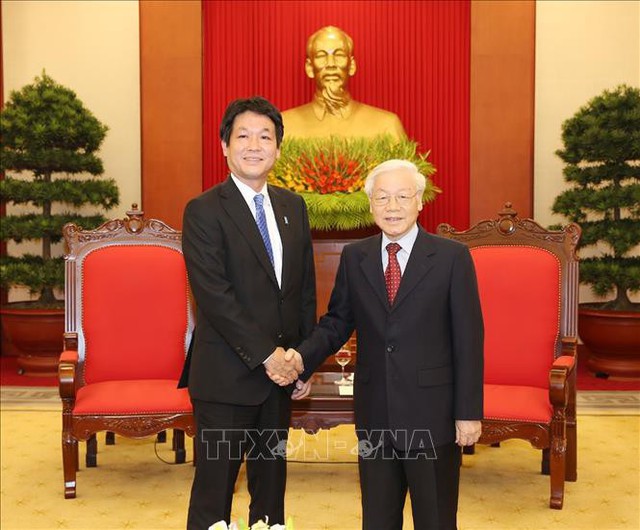 Tổng Bí thư, Chủ tịch nước Nguyễn Phú Trọng tiếp Đặc phái viên của Thủ tướng Nhật Bản - Ảnh 1.