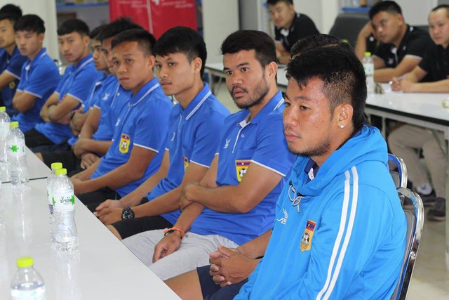 Liên đoàn Bóng đá Lào treo thưởng lớn cho đội bóng nếu đánh bại đội tuyển Việt Nam - Ảnh 1.