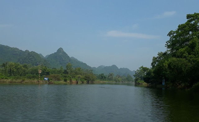Bộ VHTTDL thẩm định Dự án chỉnh trang hạ tầng mở rộng bến đò Hang Vò và cải tạo suối Long Vân tại quần thể Hương Sơn - Ảnh 1.