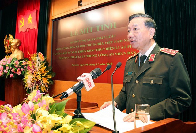 Bộ trưởng Tô Lâm dự lễ tổng kết 05 năm triển khai thi hành Luật Phổ biến, giáo dục pháp luật trong Công an nhân dân - Ảnh 1.