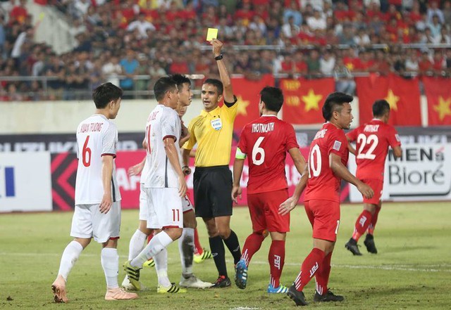 Kết thúc hiệp 1: Đội tuyển Việt Nam dẫn trước 2-0 trước Lào, Công Phượng, Anh Đức lập công - Ảnh 6.