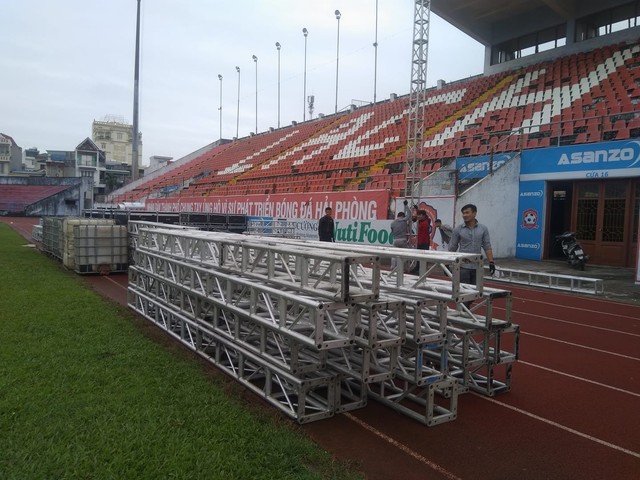 Sân vận động Lạch Tray lắp màn hình khủng sẵn sàng cho trận chung kết lượt đi AFF Cup 2018 - Ảnh 3.