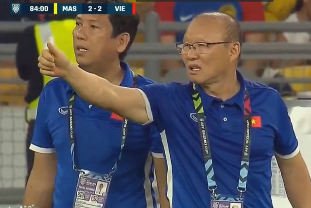 Trực tiếp Việt Nam – Malaysia: Tỷ số 2-2, một trận đấu mãn nhãn - Ảnh 1.