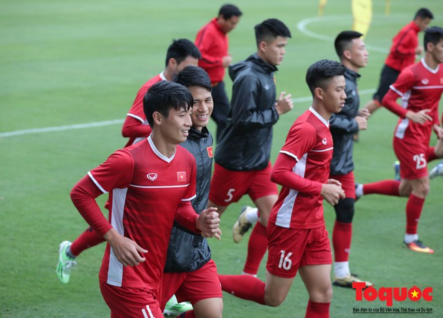 Ngọc Hải, Văn Toàn tập riêng với bộ não của HLV Park Hang - Seo trước trận chung kết lượt về AFF Cup 2018 - Ảnh 9.