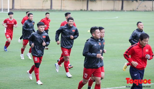 Ngọc Hải, Văn Toàn tập riêng với bộ não của HLV Park Hang - Seo trước trận chung kết lượt về AFF Cup 2018 - Ảnh 4.