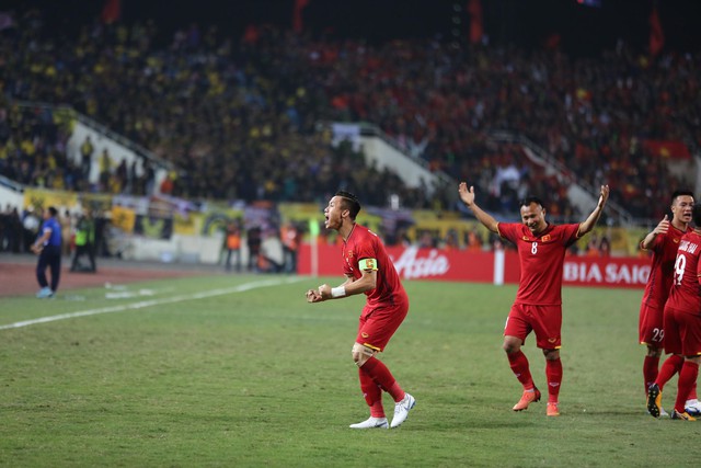 Chung kết Việt Nam – Malaysia: Sau 10 năm chờ đợi, Việt Nam giành ngôi vương ở AFF Cup  - Ảnh 21.