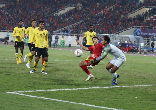 Chung kết Việt Nam – Malaysia: Sau 10 năm chờ đợi, Việt Nam giành ngôi vương ở AFF Cup  - Ảnh 4.