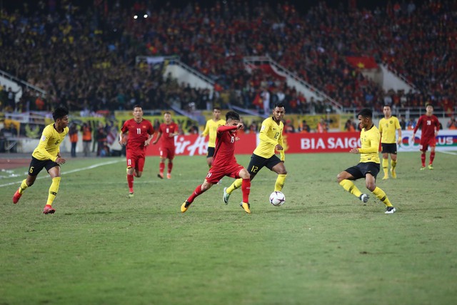 Chung kết Việt Nam – Malaysia: Sau 10 năm chờ đợi, Việt Nam giành ngôi vương ở AFF Cup  - Ảnh 10.
